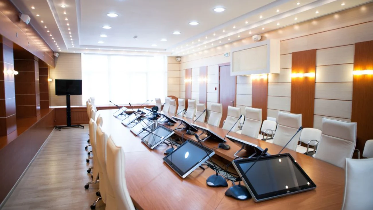 Stockvault business meeting room185428