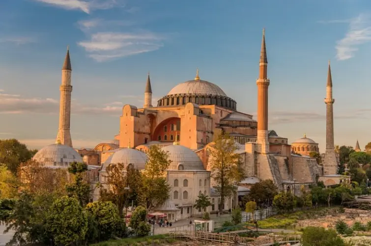 A pivot or a saga? How Turkish foreign policy is torn between domestic pressures and economic needs