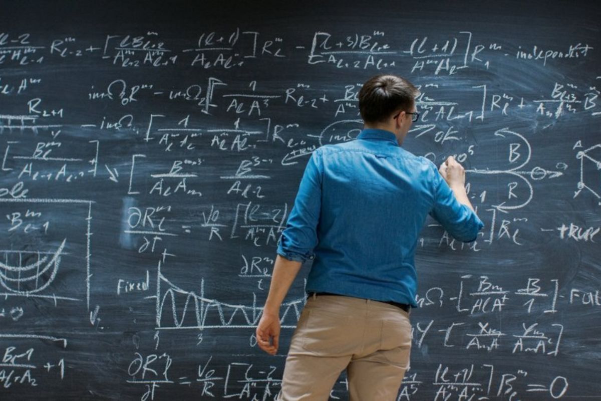 Smart strategies to increase prosperity and limit brain drain in Central Europe