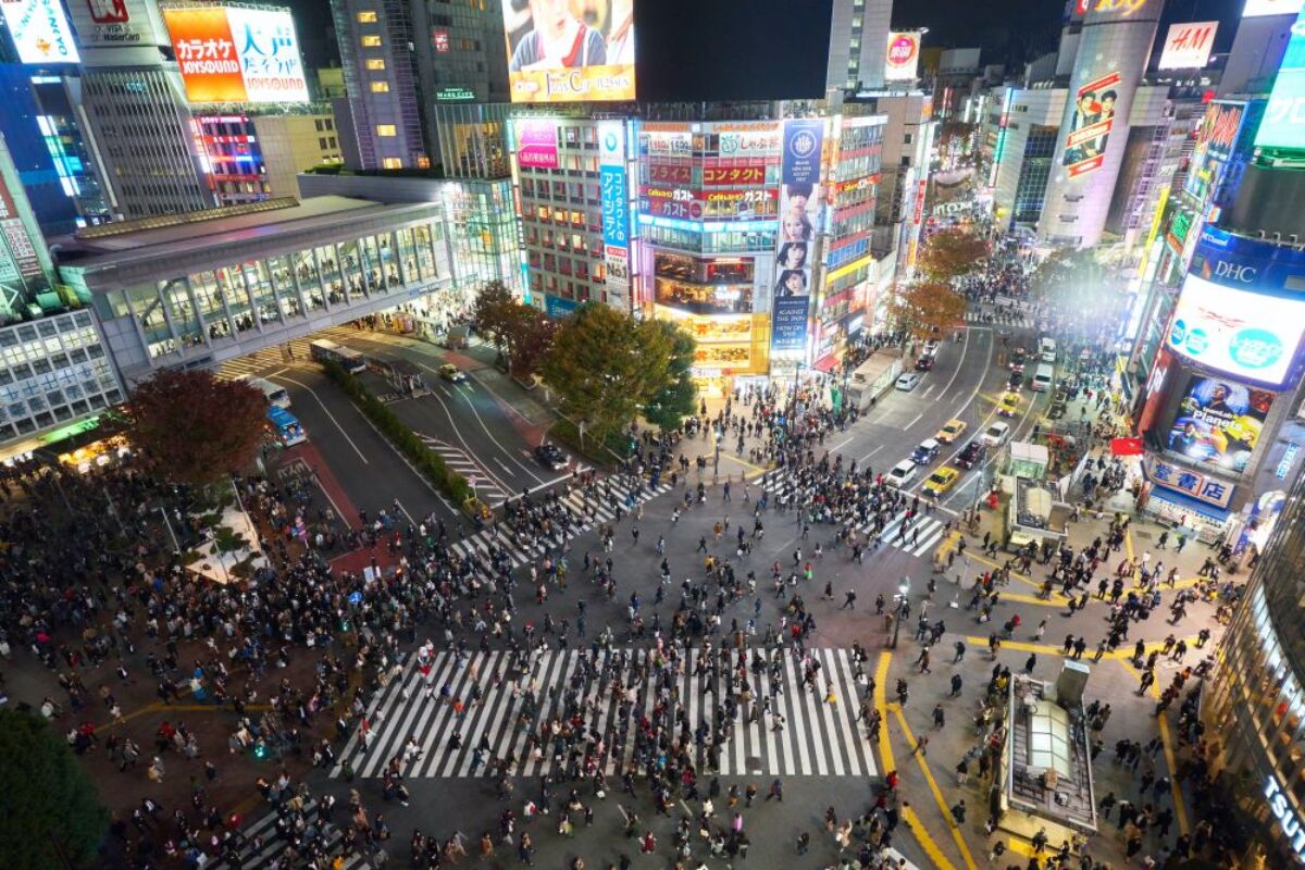 Global AI governance is currently like the Tokyo Shibuya crossing – scrambled